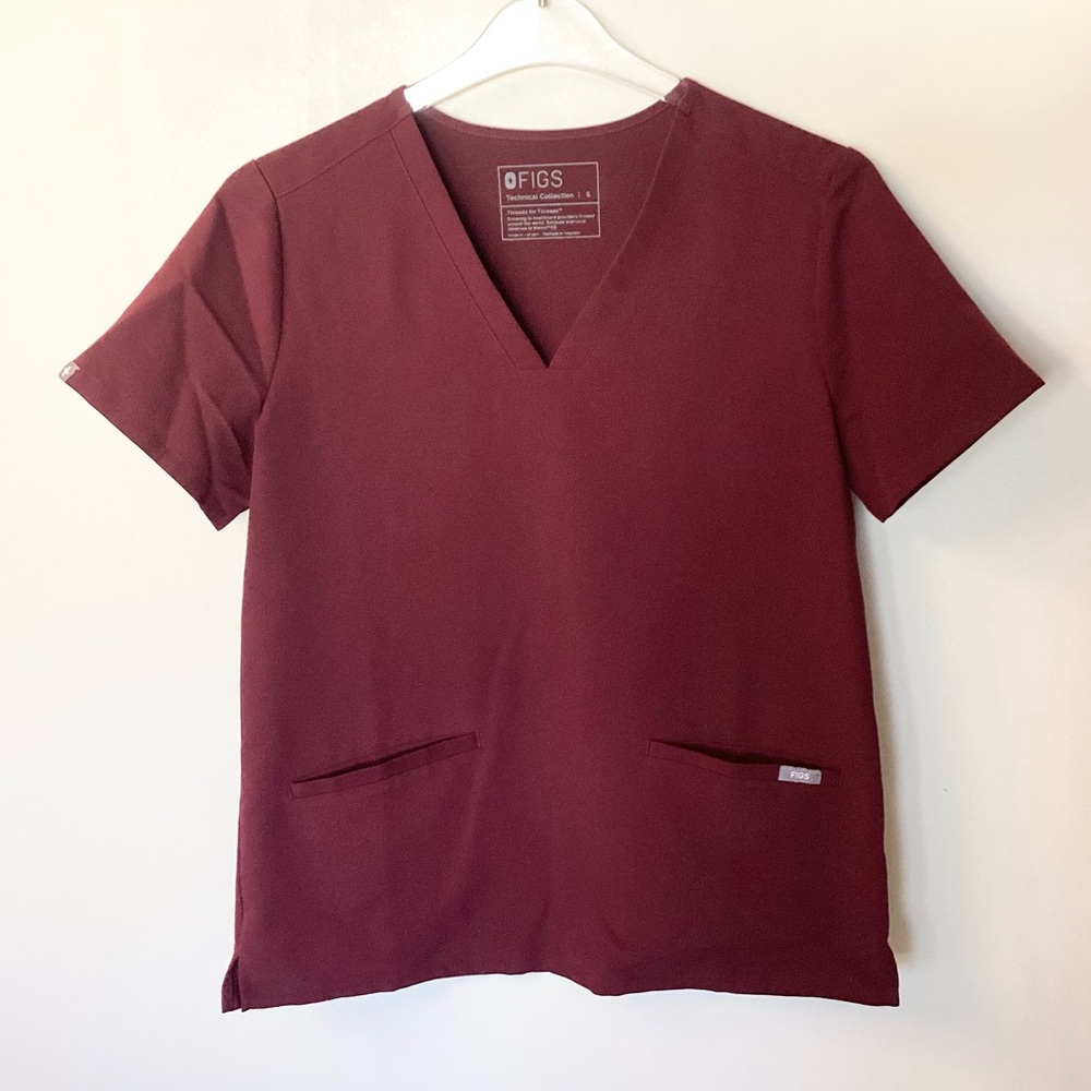 Figs Short Sleeve Casma Scrub Top FW1100 - Burgundy - S